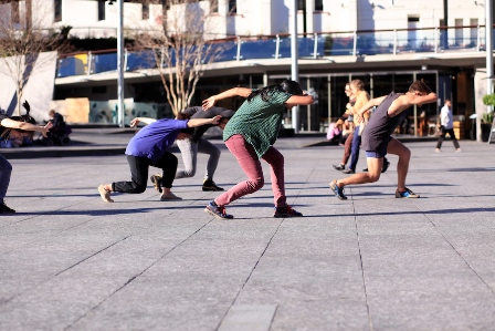 The Stance. Choreography: Liesel Zink. Photography: Fenlan Chuang